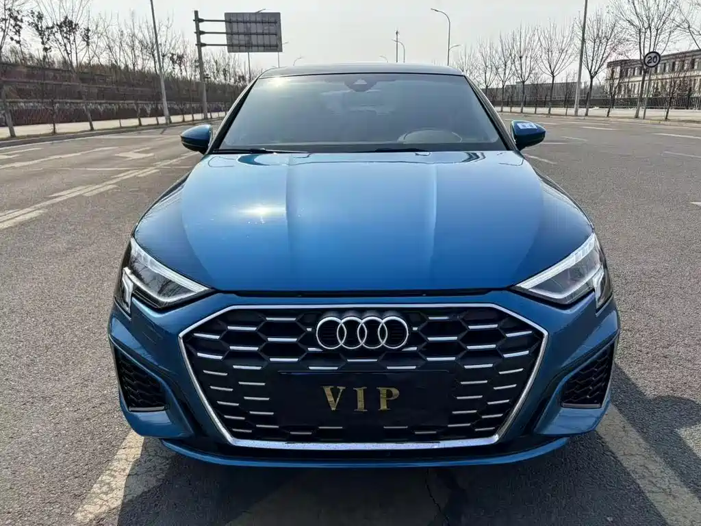 Audi A3 2023 — фото 2