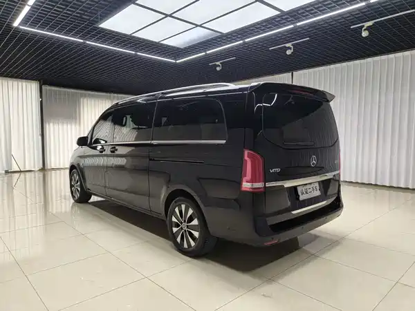 Mercedes-Benz Vito 2023