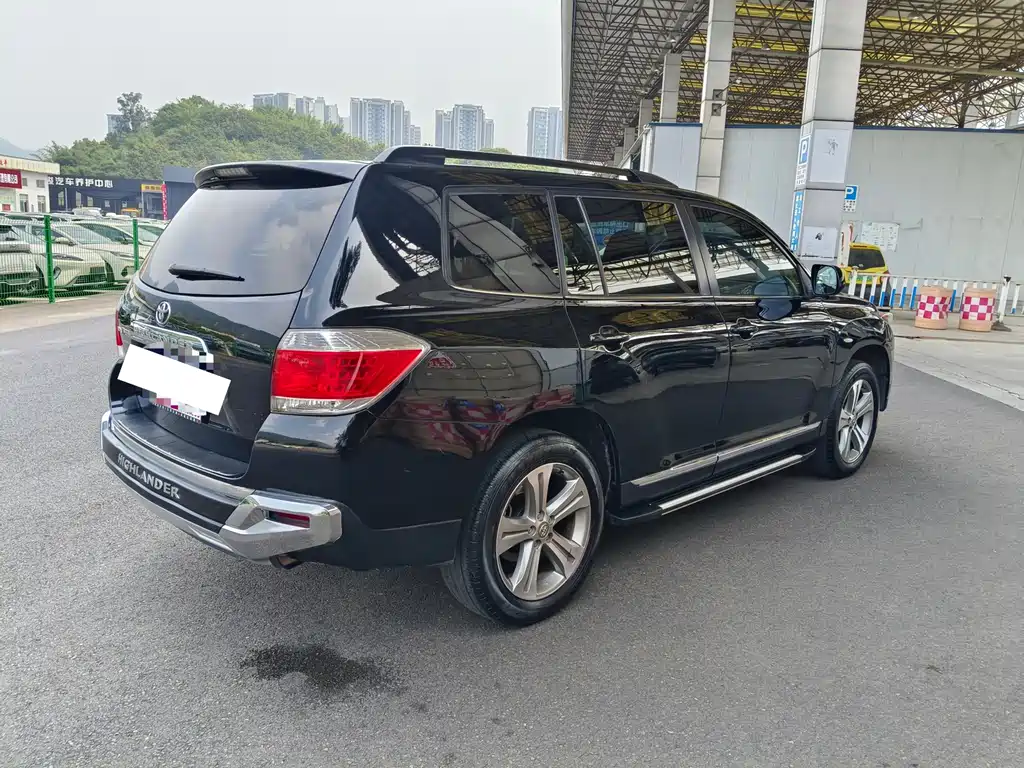 Toyota Highlander 2012 — фото 10