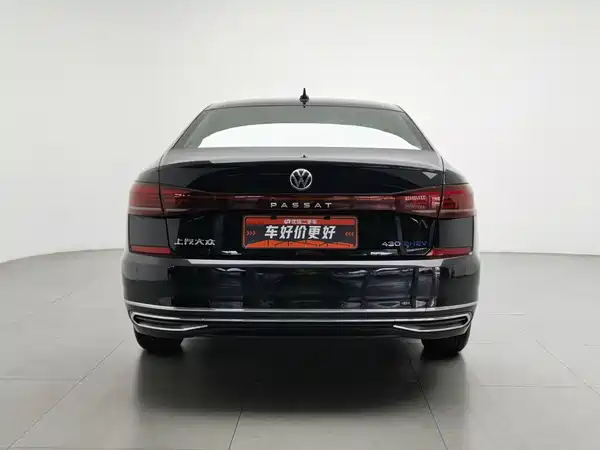 Volkswagen Passat Plug-In Hybrid 2023