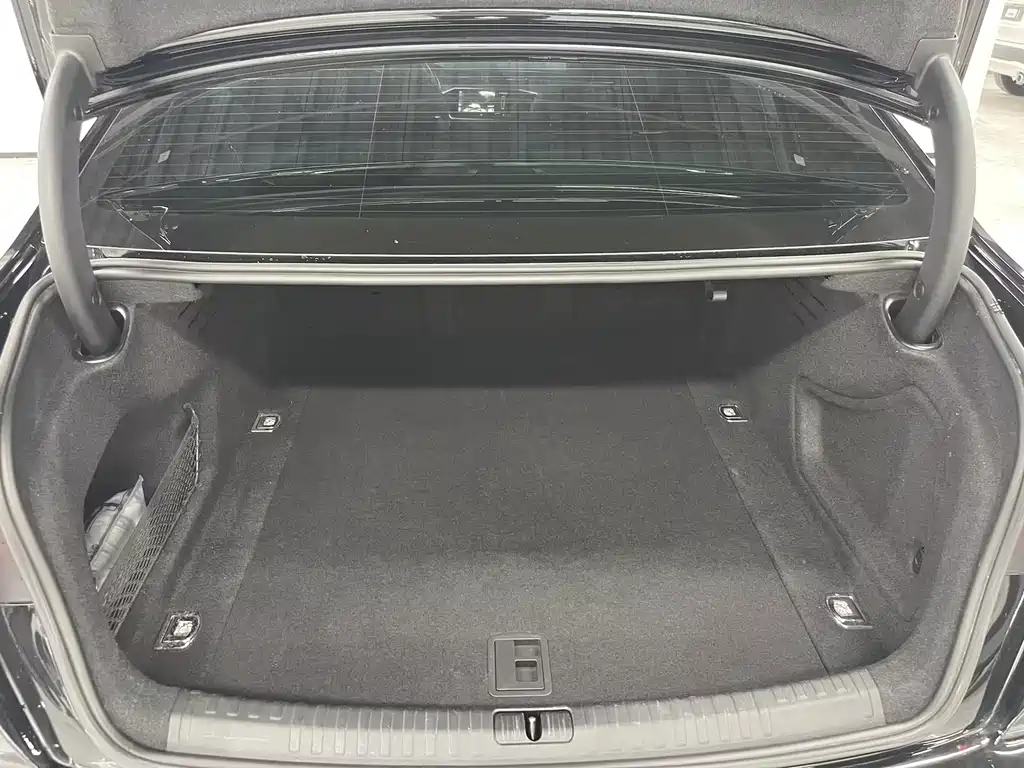 Audi A6L 2024
