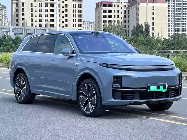Li Auto L7 2025