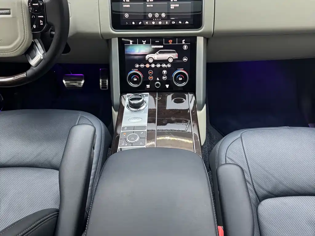 Land Rover Range Rover 2020 — фото 17
