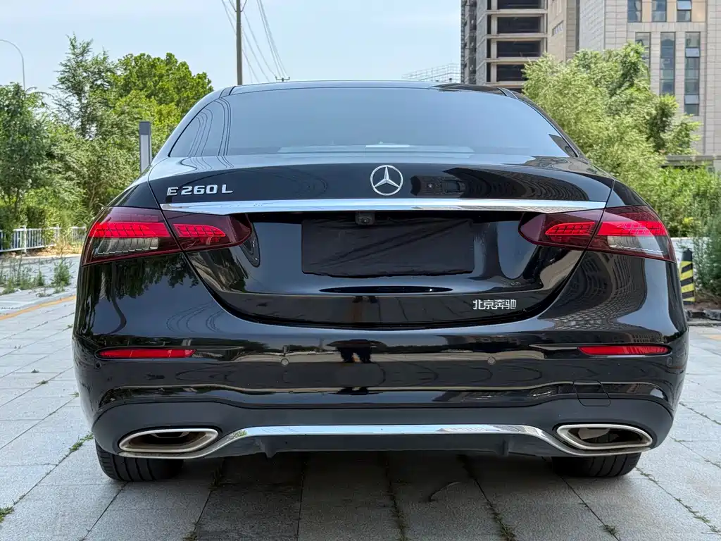Mercedes-Benz E-Class 2021 — фото 14