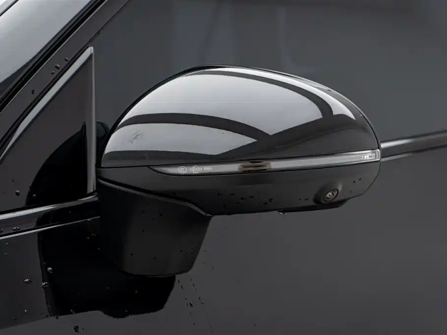 Mercedes-Benz GLC AMG 2025 — фото 11