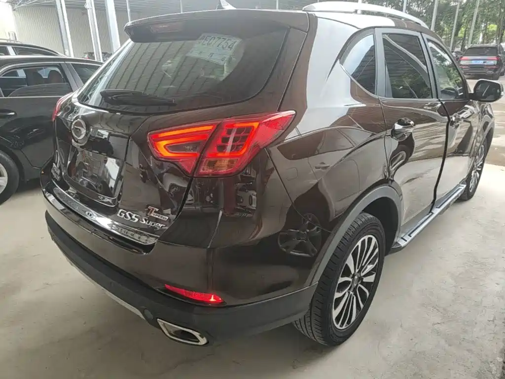 GAC Trumpchi GS5 Super 2016 — фото 7