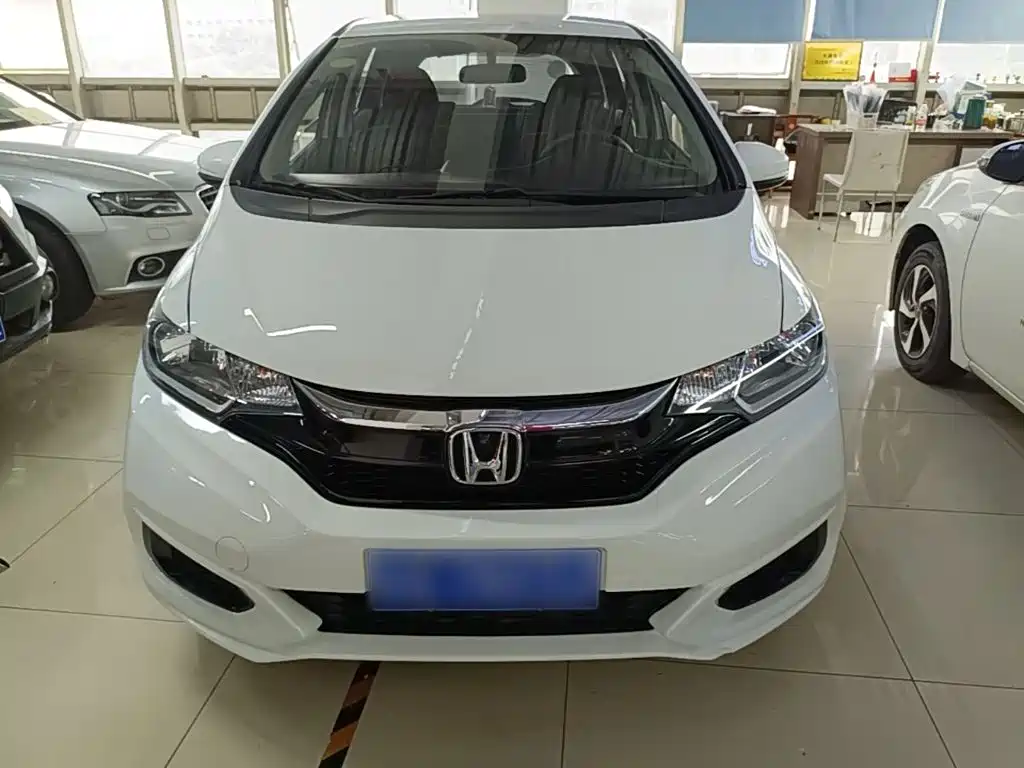 Honda Fit 2018 — фото 24
