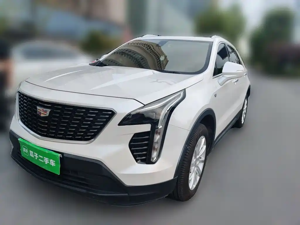 Cadillac XT4 2020 — фото 2