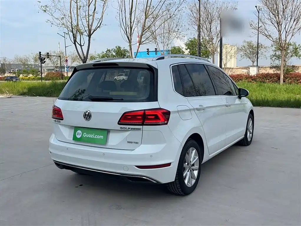Volkswagen Golf Sportsvan 2019 — фото 24
