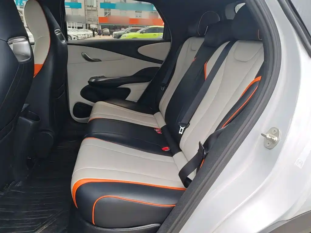 BYD Dolphin 2023 — фото 17