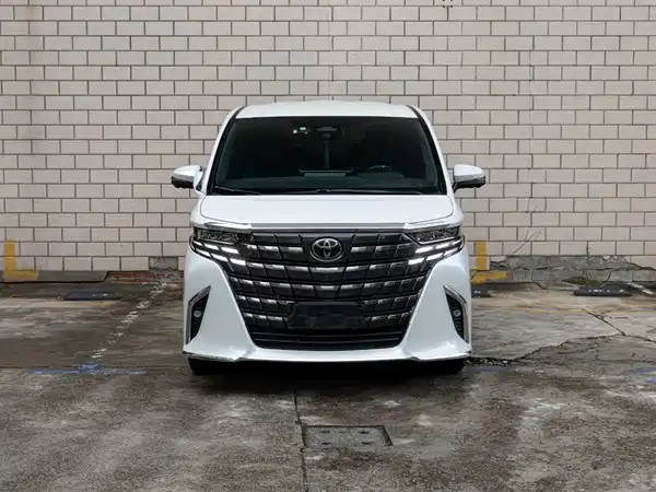 Toyota Alphard 2024