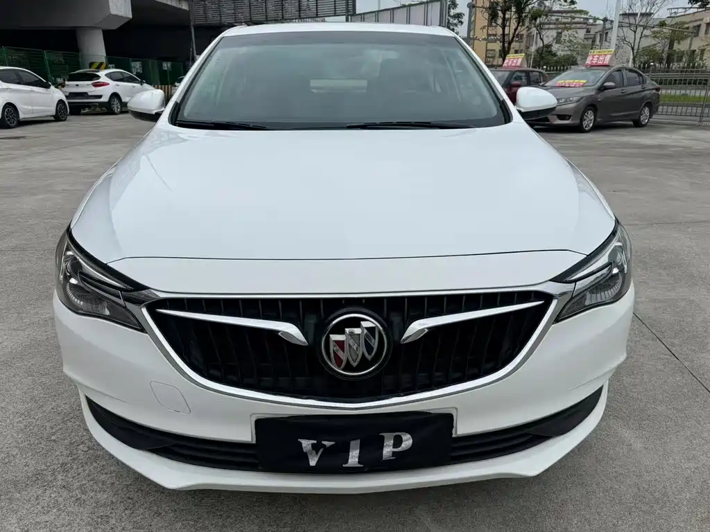 Buick Excelle 2018 — фото 2
