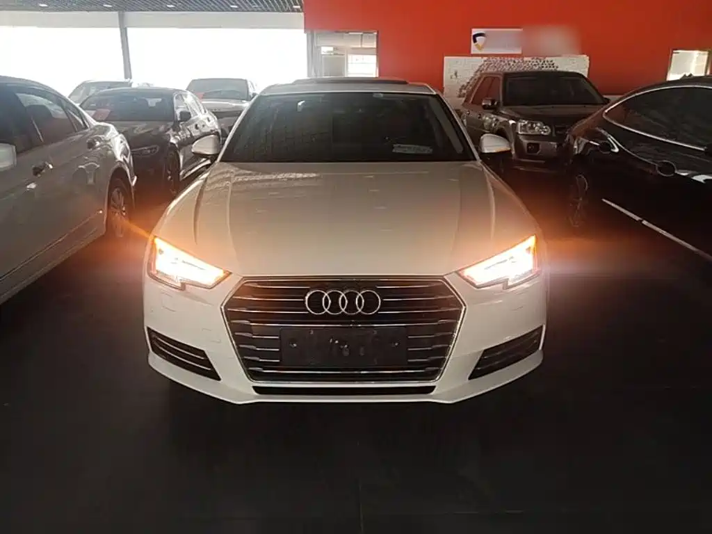Audi A4L 2017