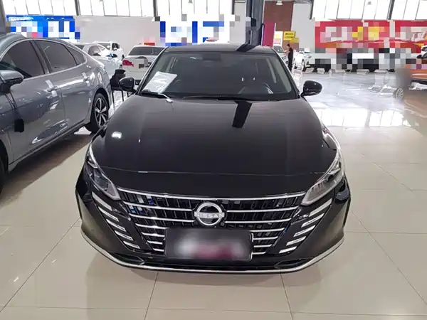 Nissan Teana 2024