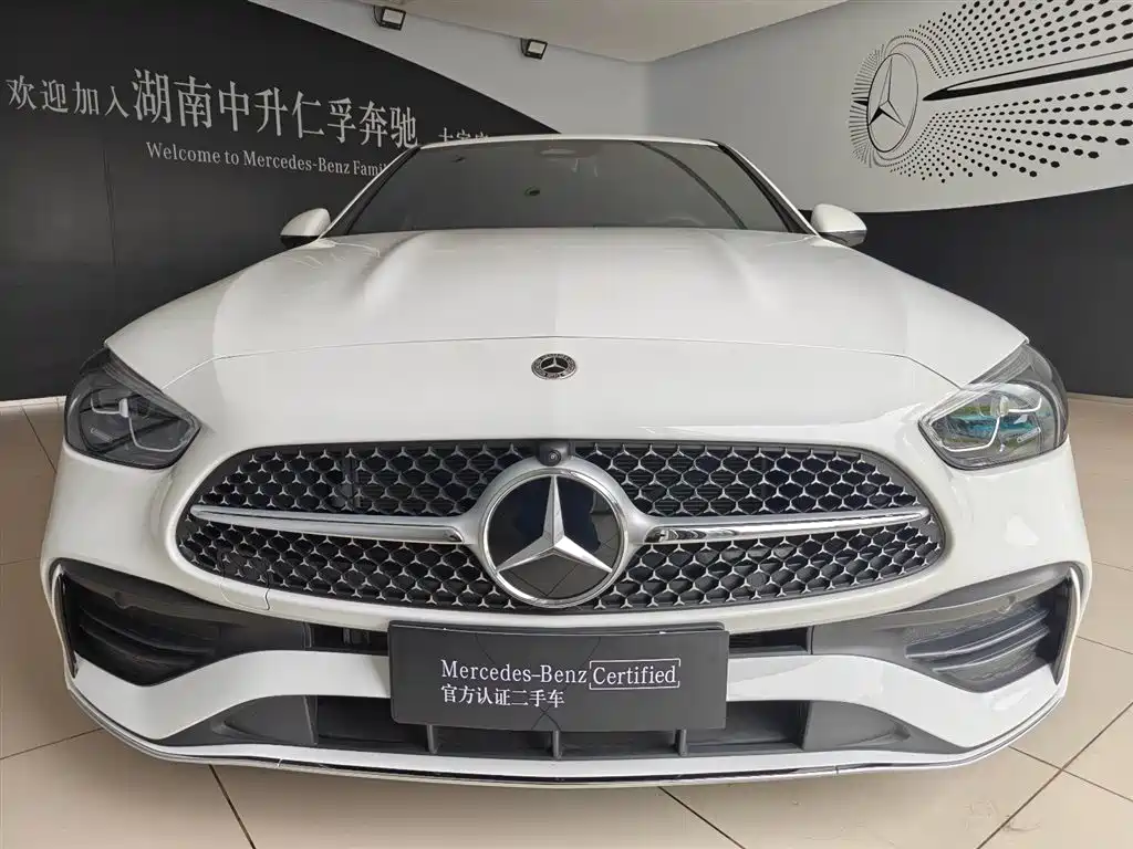 Mercedes-Benz C-Class 2025 — фото 2