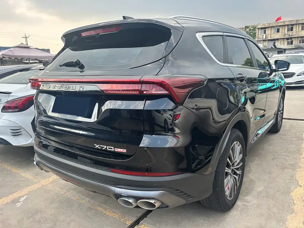 Jetour X70 PLUS 2023 — фото 13