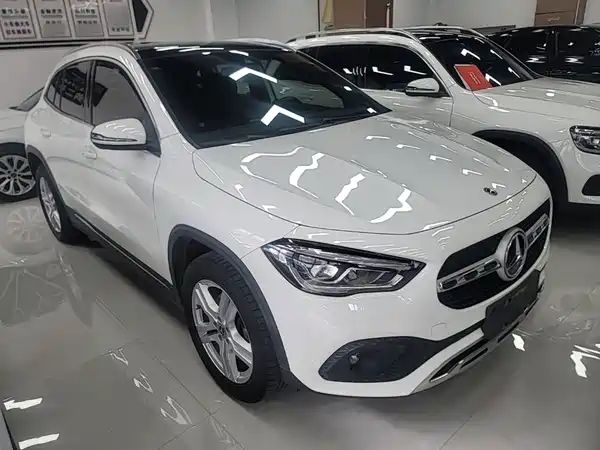 Mercedes-Benz GLA 2023