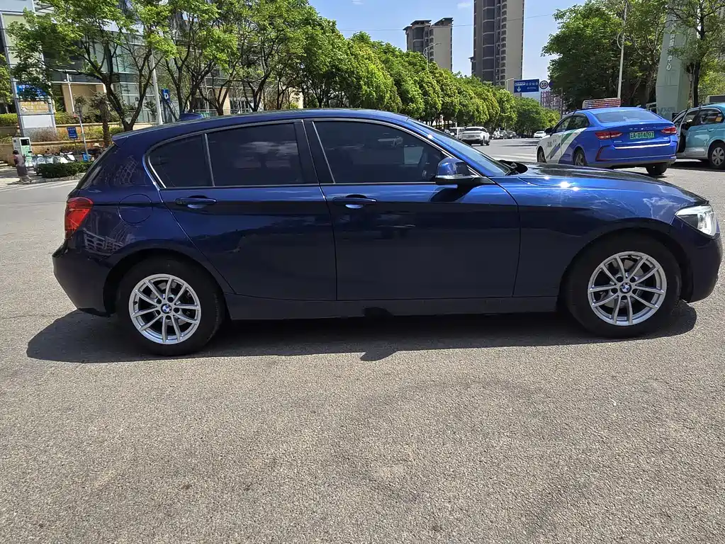 BMW 1 Series 2012 — фото 15