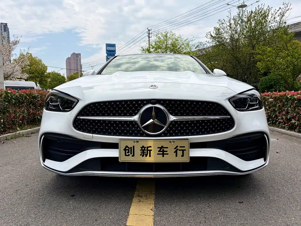 Mercedes-Benz C-Class 2023 — фото 1