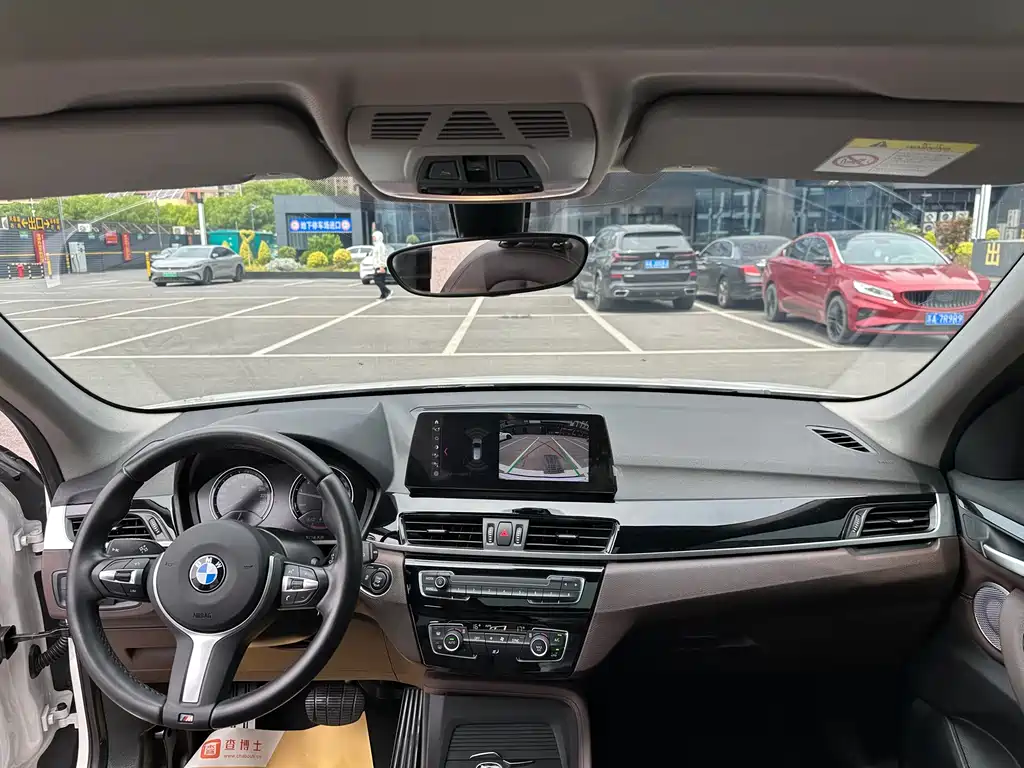 BMW X1 2022 — фото 12