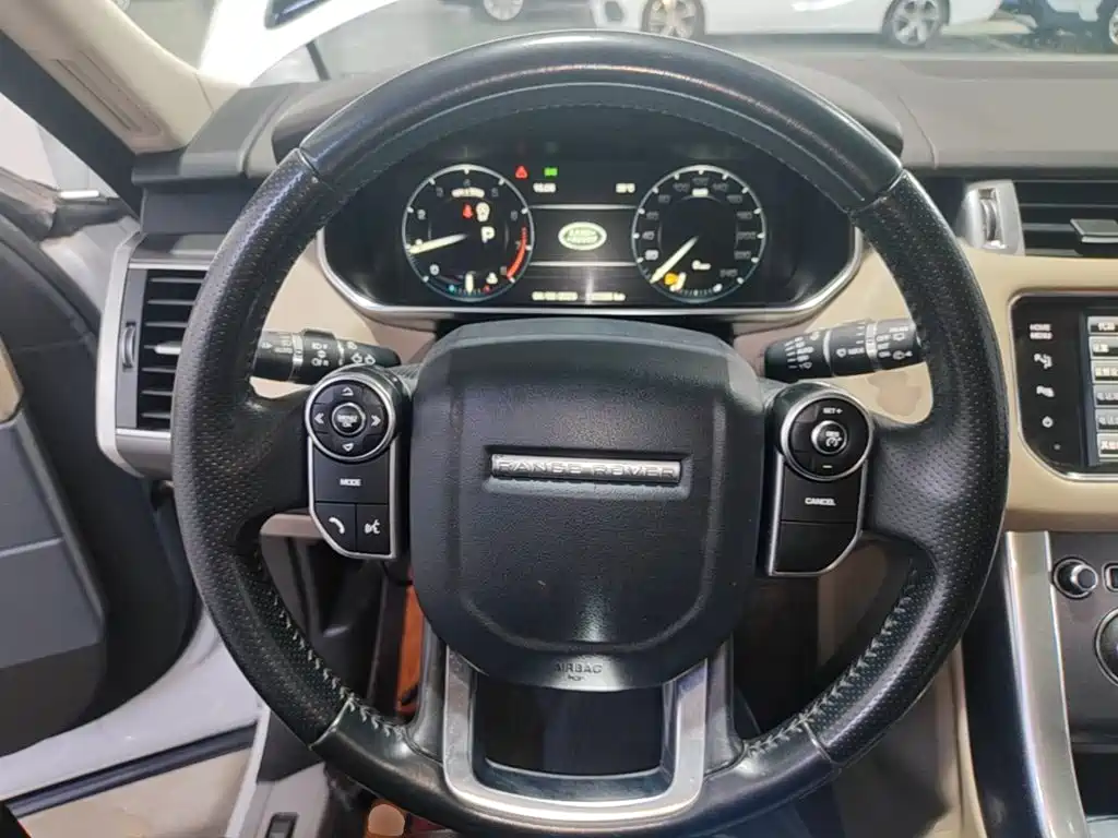 Land Rover Range Rover Sport 2015 — фото 11