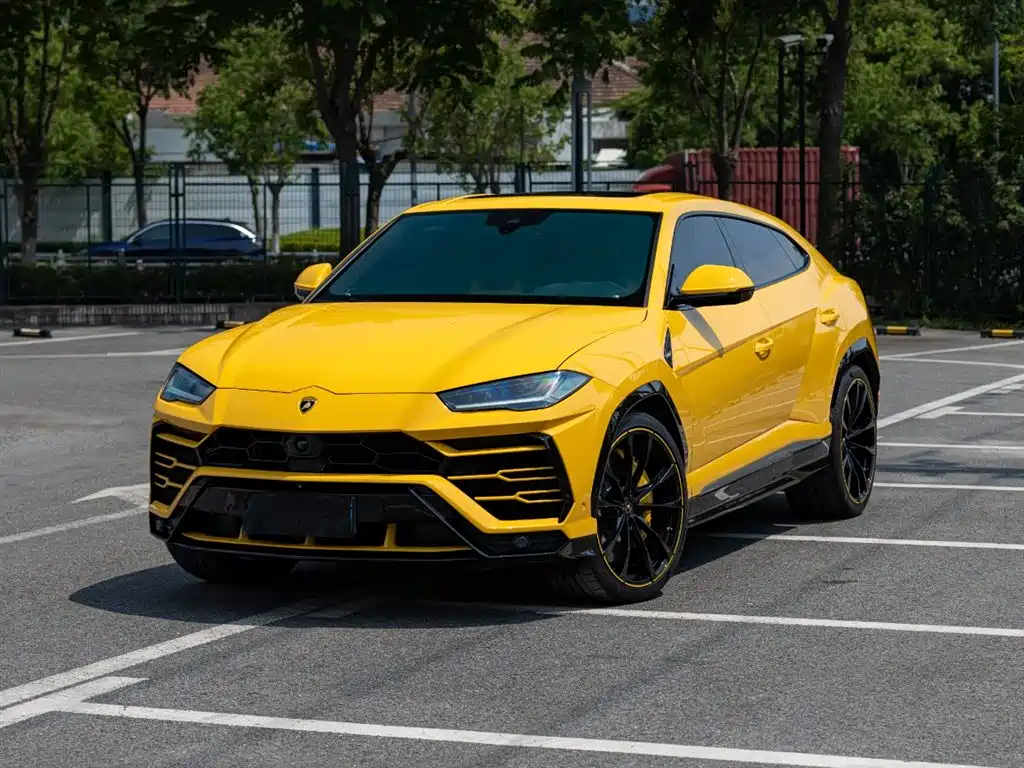Lamborghini Urus 2019 — фото 1