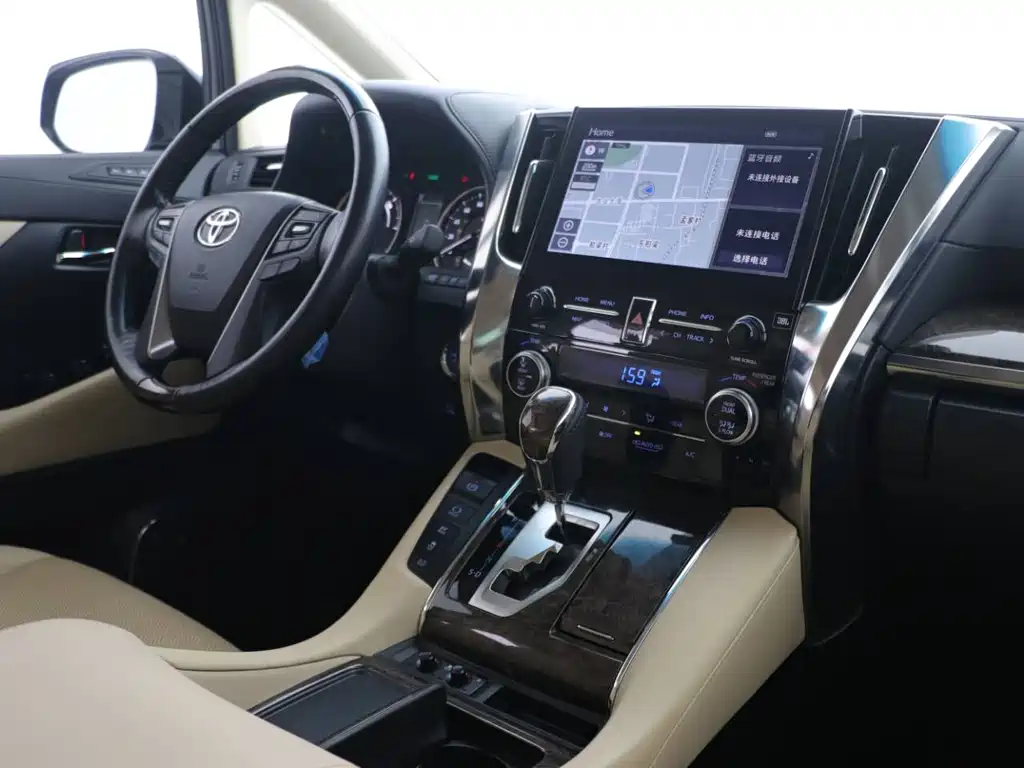 Toyota Vellfire 2022 — фото 9