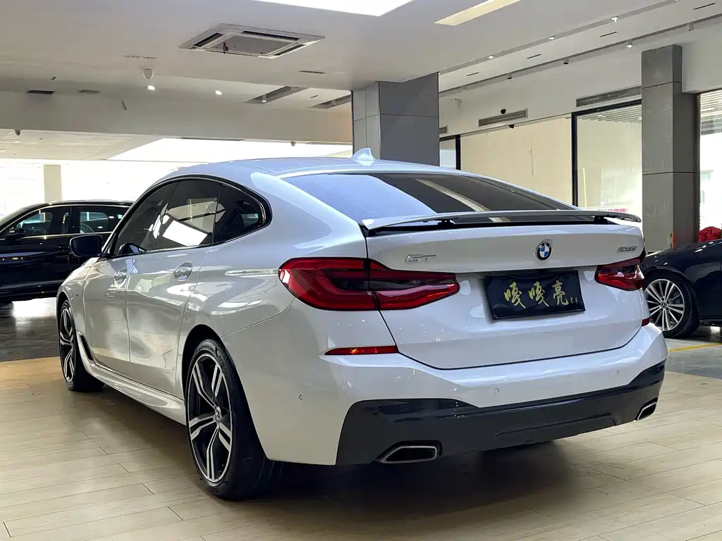 BMW 6 Series GT 2022 — фото 9