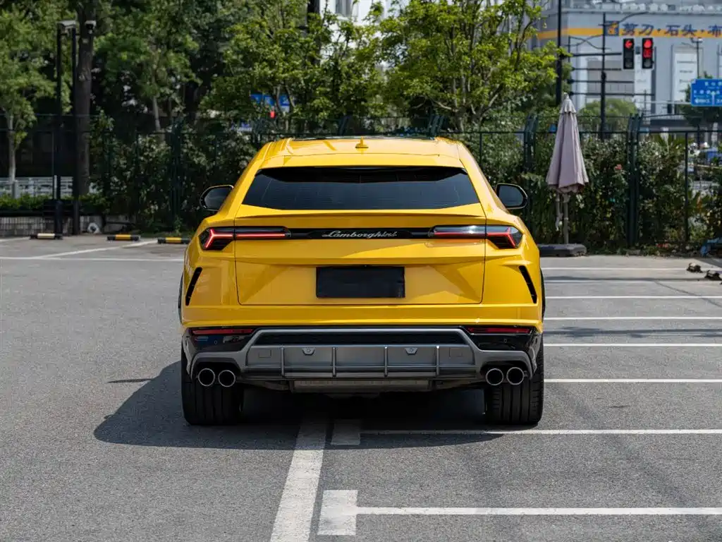 Lamborghini Urus 2019 — фото 5