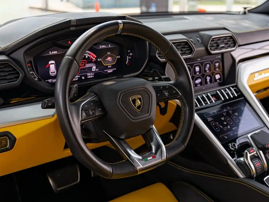 Lamborghini Urus 2019 — фото 9