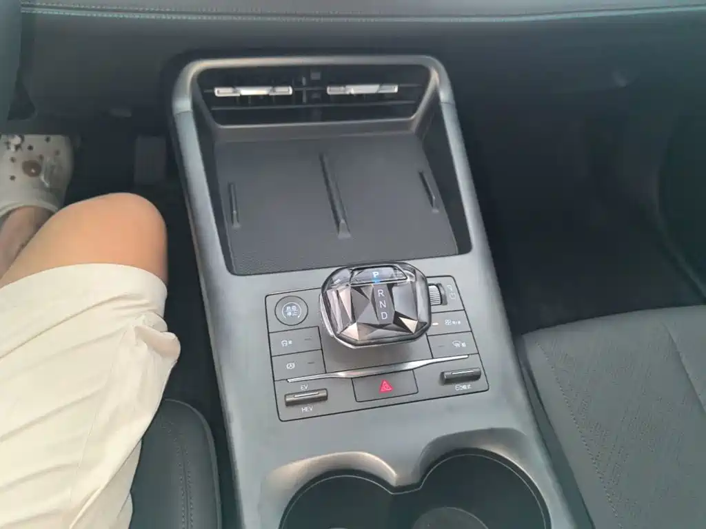 BYD Qin PLUS 2025 — фото 14
