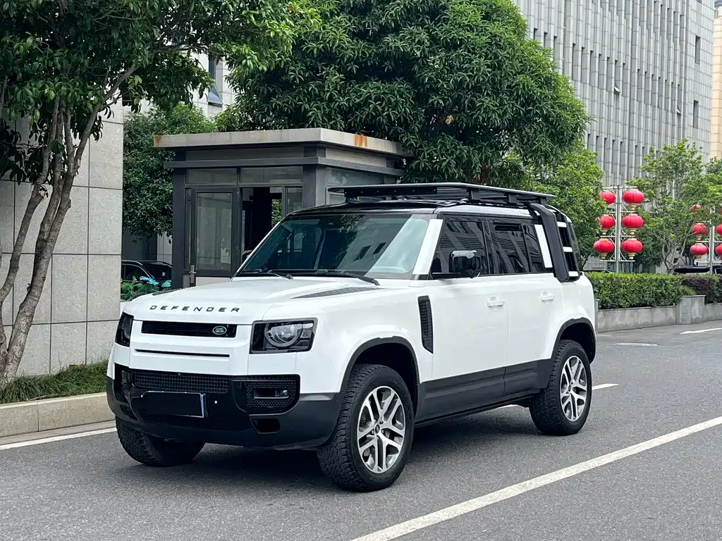 Land Rover Defender 2020