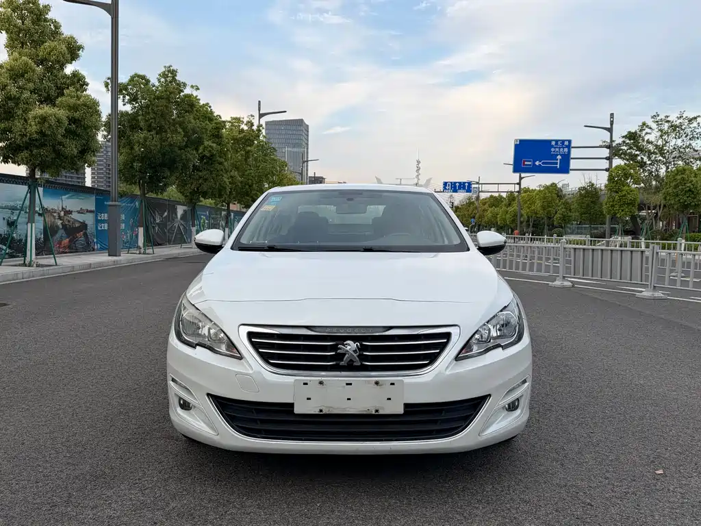 Peugeot 408 2015 — фото 2