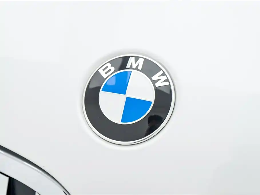 BMW X1 2021 — фото 9