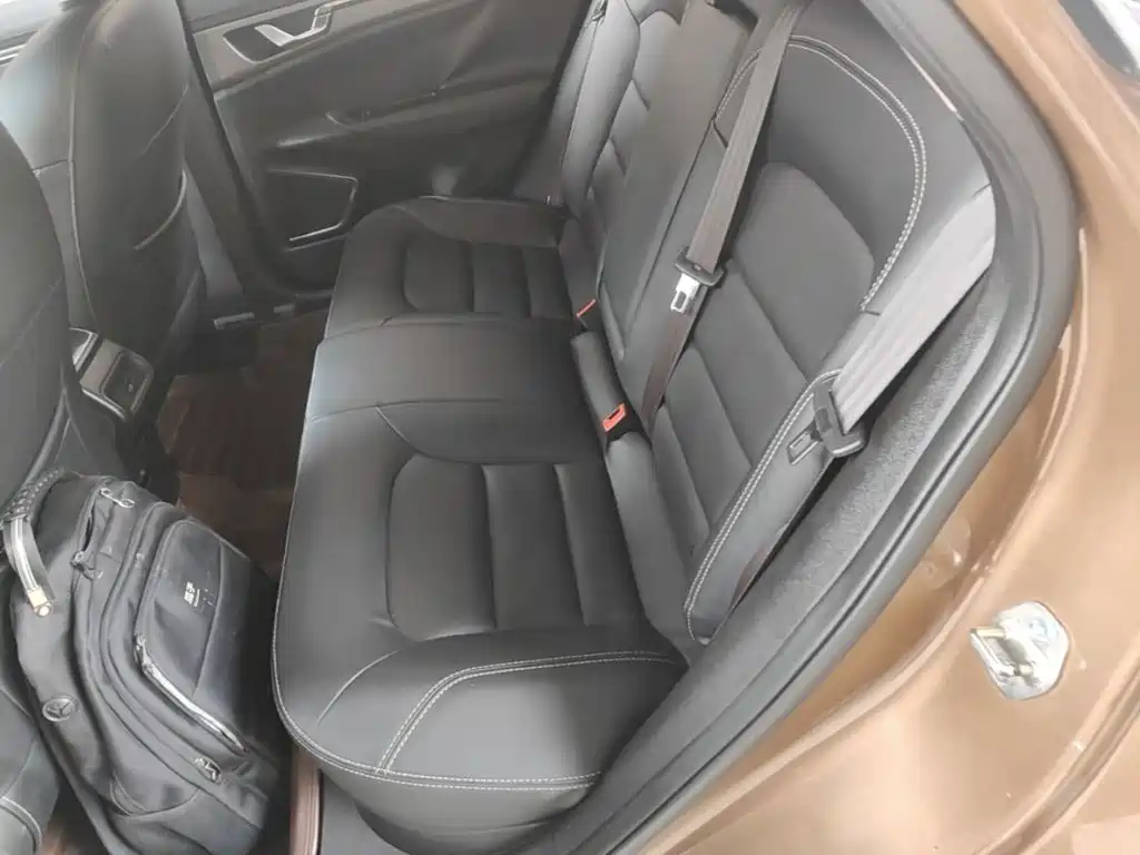Geely Emgrand GS 2016 — фото 17