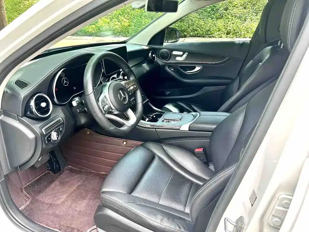 Mercedes-Benz C-Class 2020 — фото 4