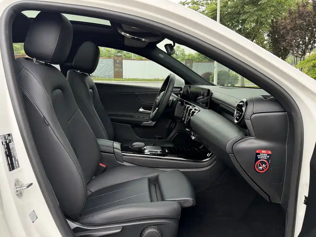 Mercedes-Benz A-Class 2021 — фото 10