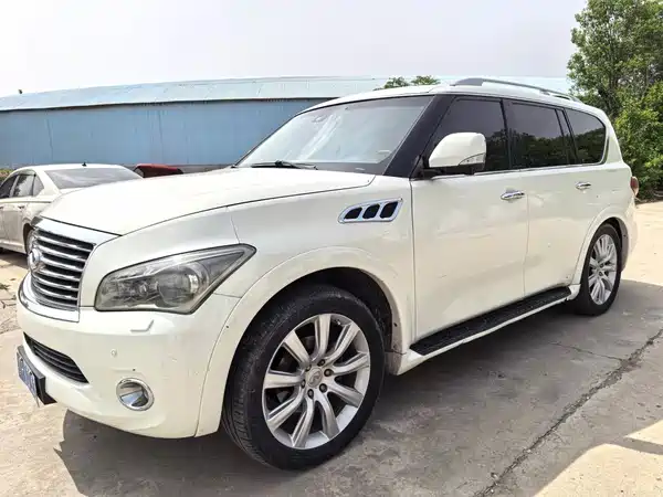 Infiniti QX 2011