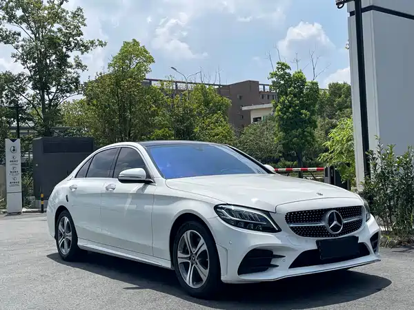 Mercedes-Benz C-Class 2021