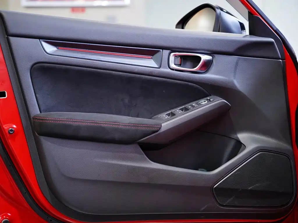 Honda Civic 2023 — фото 13