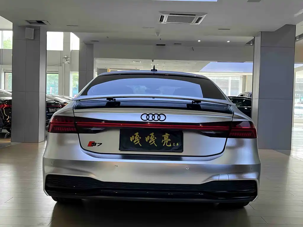 Audi A7 2022 — фото 10