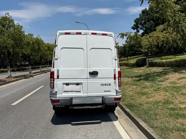 Iveco Proud 2020