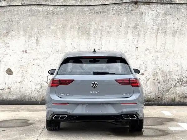 Volkswagen Golf 2023