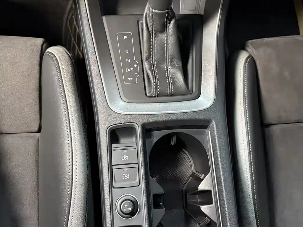 Audi Q3 2022 — фото 18