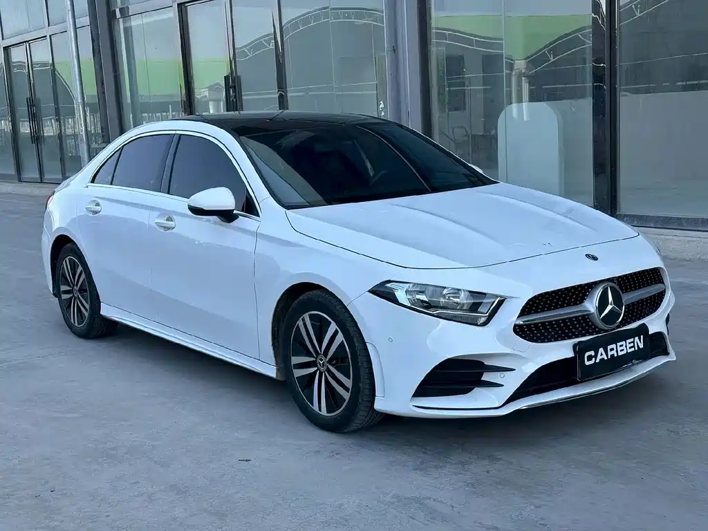 Mercedes-Benz A-Class 2019 — фото 3