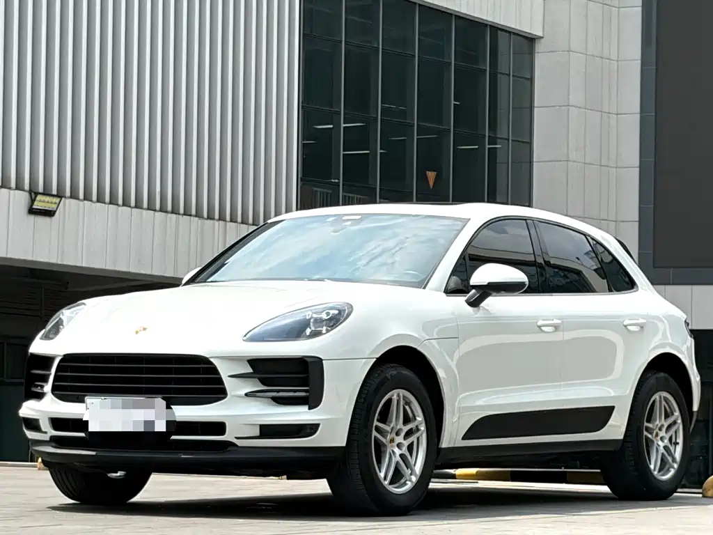 Porsche Macan 2020 — фото 1