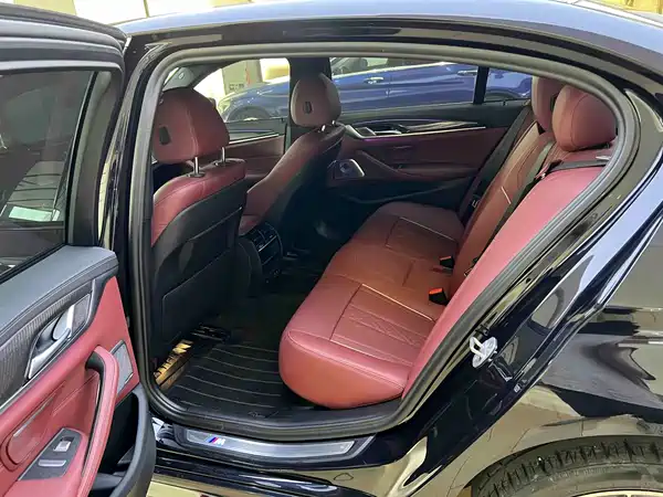 BMW 5 Series 2021