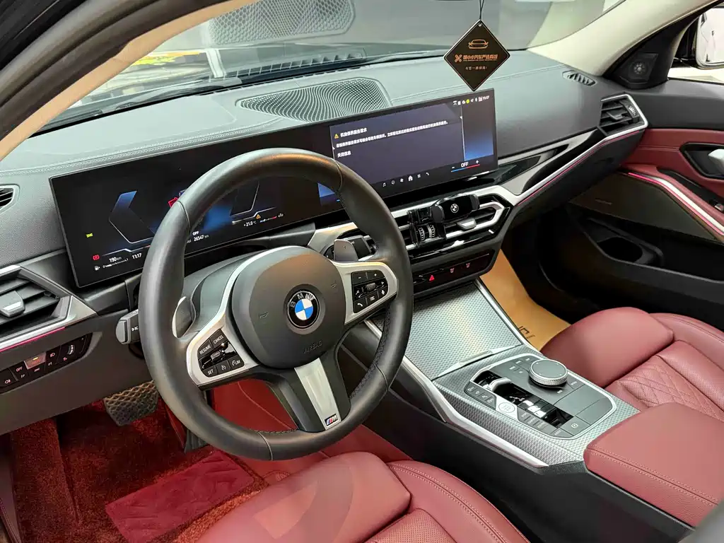 BMW 3 Series 2024 — фото 18