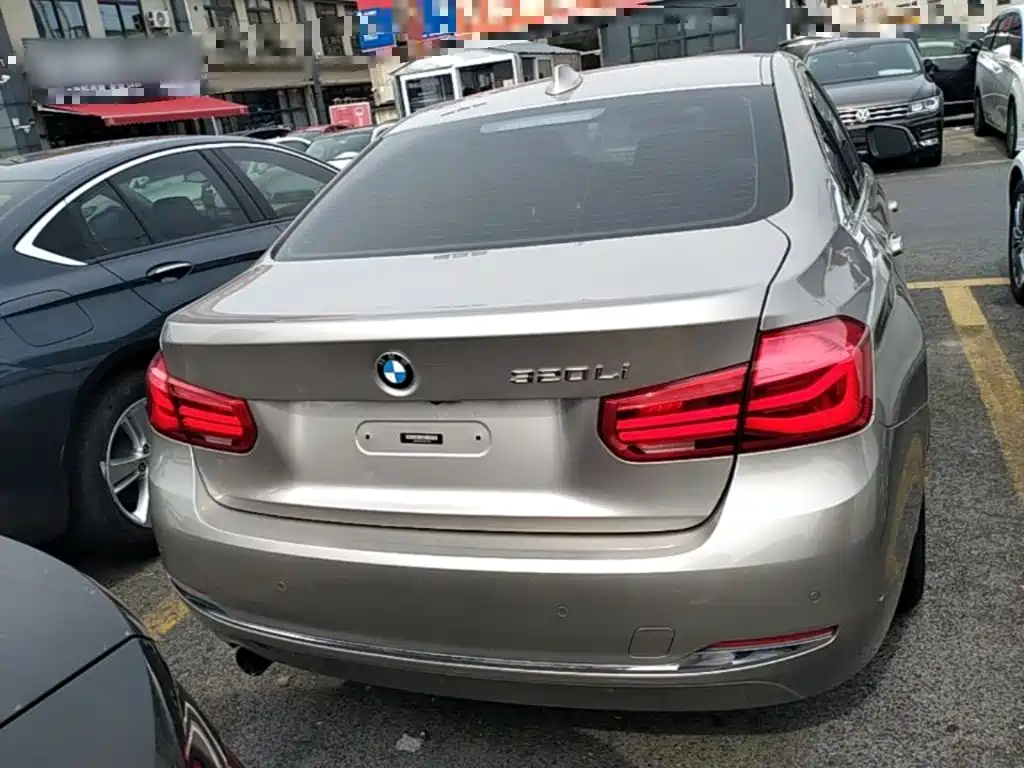 BMW 3 Series 2016 — фото 6