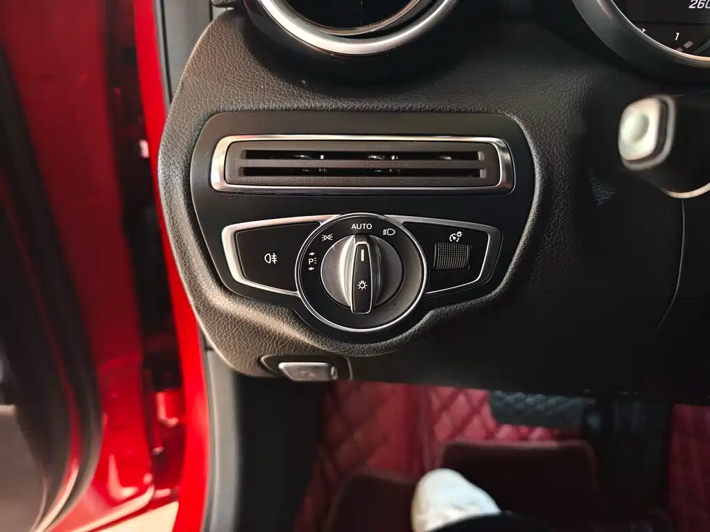 Mercedes-Benz C-Class 2018 — фото 5